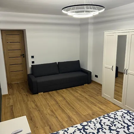 Apartment Amadeus - 3 Sleep - Parking On Street *